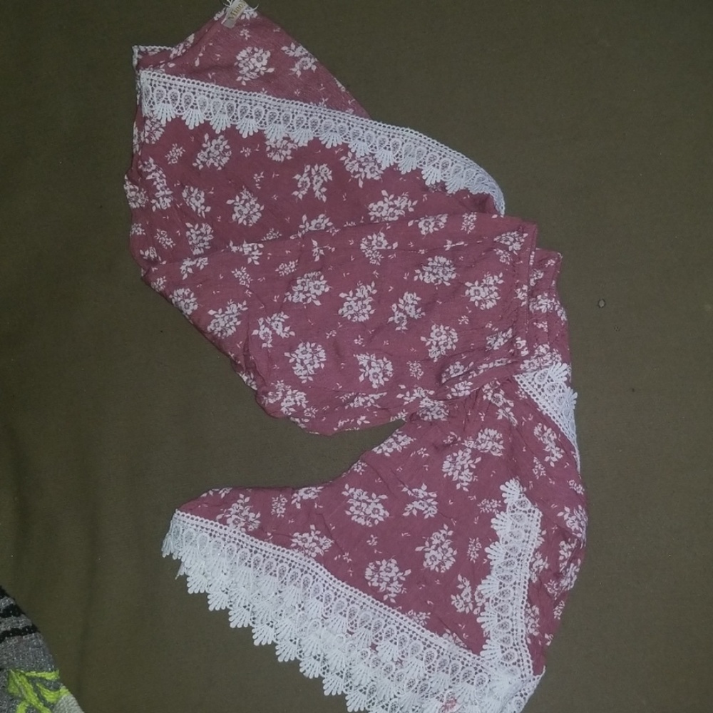 🆕️ Stone washed burgundy with lace romper